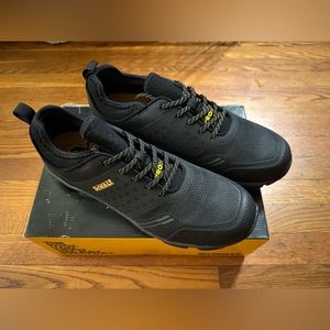 DEWALT Men's Newton PT Nylon Mesh/TPU Prolite Work Shoe Soft Toe - Black 12(M)